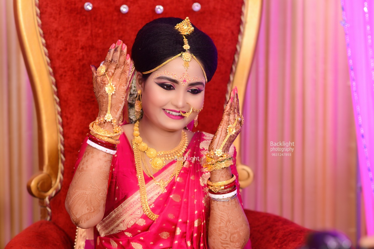 Best Pre Wedding &  Wedding Photographer in Kolkata
